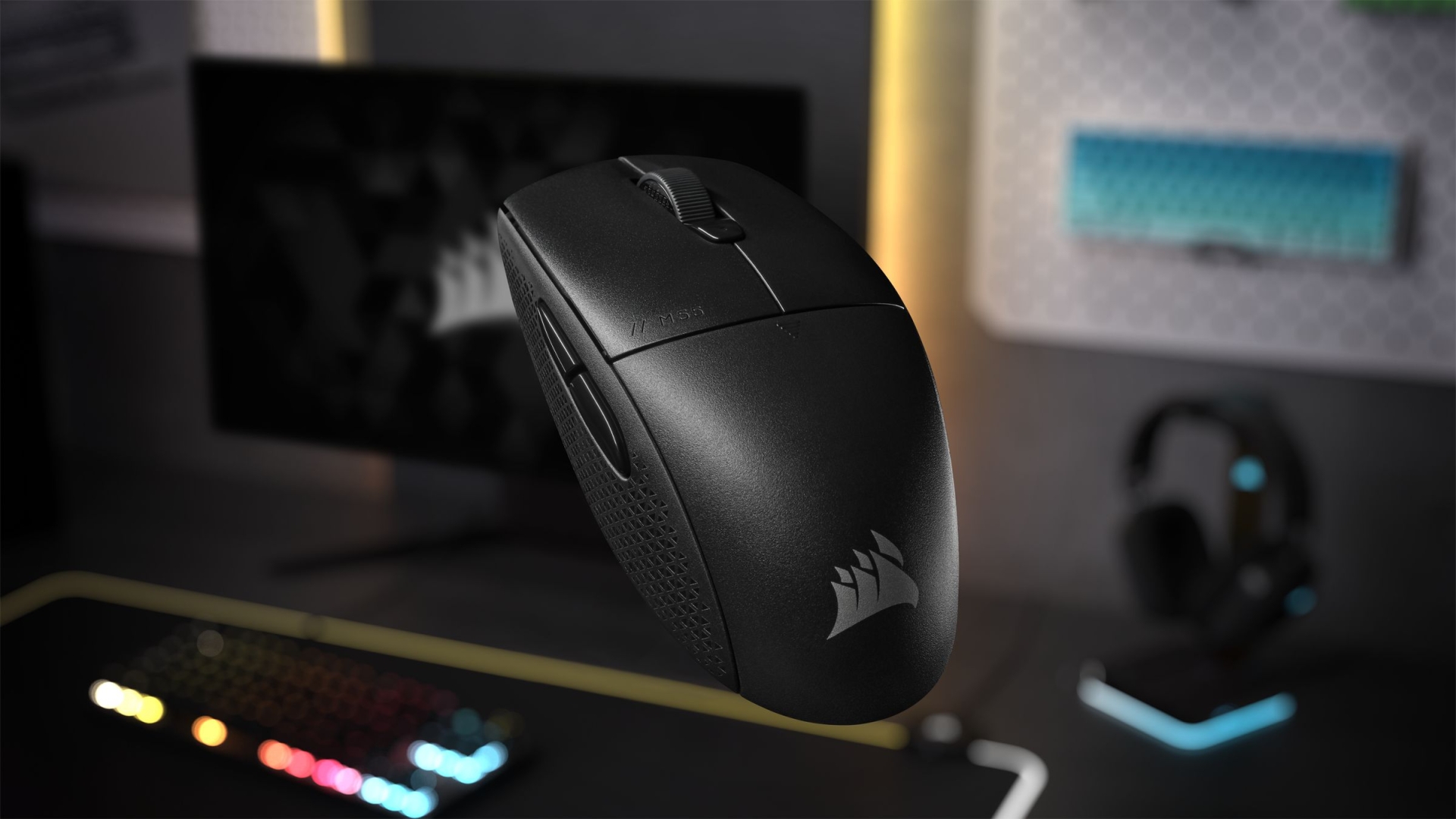 CORSAIR Lancia la nuova serie di mouse M55: Precisione e versatilità per tutti i gamer